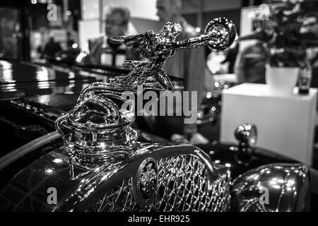 Cappa Dea ornamento della velocità (ciambelle chaser) di un Packard serie 733 Coupe, 1930 Foto Stock