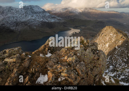 Vista da Lliwedd Bach, Snowdon massiccio, Parco Nazionale di Snowdonia, Wales, Regno Unito Foto Stock