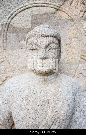 Asia, Repubblica di Corea, Corea del Sud, Gyeongsangbuk-do, Gyeongju, Mt Namsan Parco Nazionale, rocce scolpite immagine del Buddha, sito Unesco Foto Stock