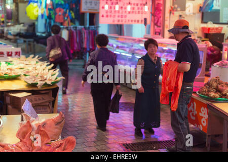 Asia, Repubblica di Corea, Corea del Sud, Jeju Island, Dongmun tradizionale mercato Foto Stock