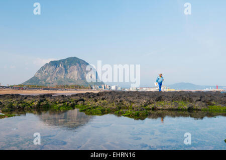 Asia, Repubblica di Corea, Corea del Sud, Jeju Island, Mt Sanbangsan Foto Stock