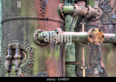 Metallo corroso sulla caldaia, faro, Sumburgh Head, Shetland, Scotland, Regno Unito Foto Stock