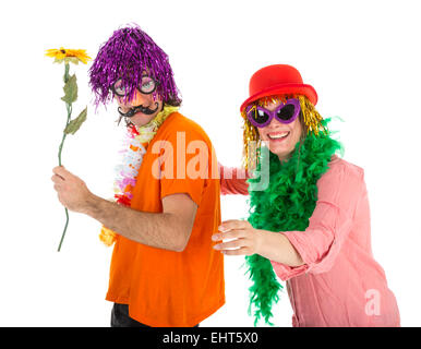 L uomo e la donna vestita in funny costumi di carnevale di danza polacca Foto Stock