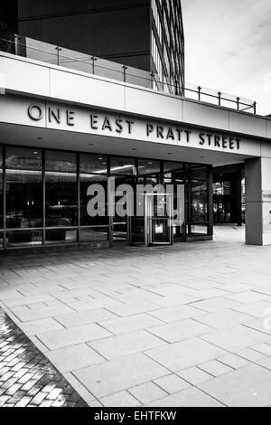 Edificio lungo Pratt Street nel centro di Baltimora, Maryland. Foto Stock