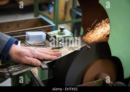 Fabbricazione BOHIN, museo vivente dell'ago e PIN, SAINT-SULPICE-SUR-RISLE, Orne (61), Francia Foto Stock