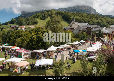 Dei contadini e artigiani del festival, SAVOY (73), RHONE-ALPES, Francia Foto Stock