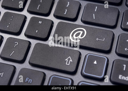 A segno sulla tastiera il tasto invio per email i concetti. Foto Stock