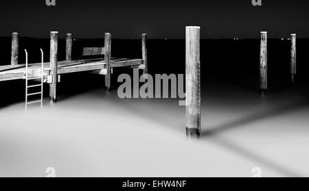 Il molo di pesca in Havre De Grace, Maryland di notte. Foto Stock