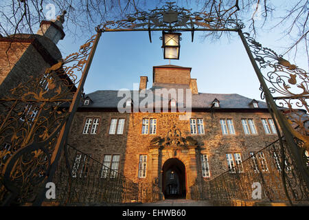 Il castello Schnellenberg in Attendorn. Foto Stock