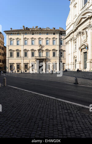 Roma. L'Italia. Palazzo Altieri, Piazza del Gesù. Foto Stock