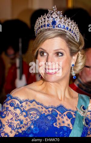 Copenhagen, Danimarca. Xvii Mar, 2015. Regina Maxima dei Paesi Bassi al banchetto di stato nel palazzo di Christiansborg a Copenhagen, in Danimarca, il 17 marzo 2015. La Dutch King e Queen sono in Danimarca per una due giorni di visita di stato. Credito: dpa picture alliance/Alamy Live News Foto Stock