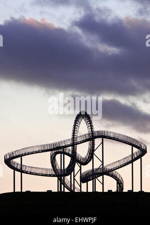 Landmark Tiger e la tartaruga, Duisburg, Germania. Foto Stock