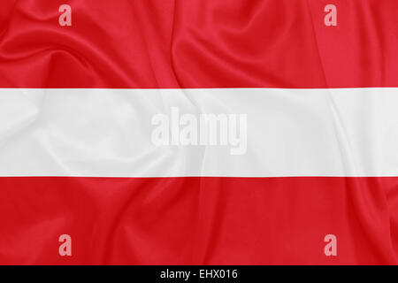 Austria - sventola bandiera nazionale sulla tessitura della seta Foto Stock