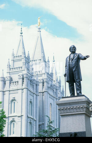 SALT LAKE CITY, UT - 13 settembre: una statua di Brigham Young sorge nel centro di Salt Lake City, Utah il 13 settembre 1998. Foto Stock