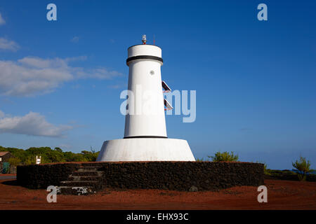 Faro Farol da Ponta de São Mateus, São Mateus, isola Pico, Azzorre, Portogallo Foto Stock