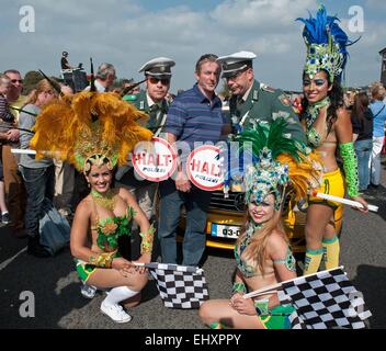 Cannonball 2014, un incontro annuale di 'supercar' appassionati con: Enda Kenny dove: Ballina, Irlanda quando: 13 Set 2014 Foto Stock