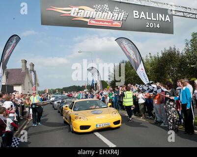 Cannonball 2014, un incontro annuale di 'supercar' appassionati con: Mary Robinson dove: Ballina, Irlanda quando: 13 Set 2014 Foto Stock