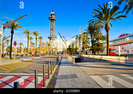 Funivia tower e il World Trade Center. Barcellona, in Catalogna, Spagna. Foto Stock