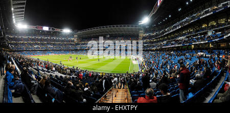 Panoramica degli interni di Estadio Santiago Bernabeu Madrid, Spagna, 15.3.2015, calcio Liga BBVA Stagione 2014/2015 giorno 27, Real Madrid vs Levante CF ---- Foto Stock