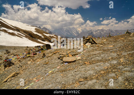 Uno scenario pittoresco in Himalaya montagne del Nepal Foto Stock