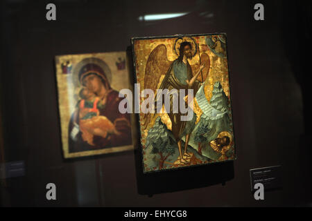 Praga, Repubblica Ceca. Il 18 marzo 2015. Icona cretese di San Giovanni Battista come l angelo del deserto a partire dalla seconda metà del XVII secolo visto durante la fase di apertura della mostra la tradizione bizantina attraverso i secoli a Praga, Repubblica Ceca. La mostra presenta una selezione eccellente di Greco icone ortodosse provenienti dalle collezioni del Kondakov Istituto Archeologico (Praga) e il Museo dell'icona russa (Mosca) corre fino al 13 maggio 2015, in Strahov Picture Gallery. Foto Stock