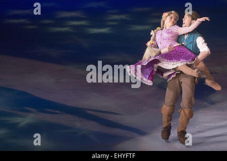 Calgary, Canada. Il 18 marzo, 2015. Disney's Rapunzel è attuata in Disney On Ice presenta : Principesse ed eroi in Calgary. Credito: Baden Roth/ZUMA filo/Alamy Live News Foto Stock