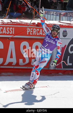 Méribel, Francia. Xix Mar, 2015. Brice Roger reagisce nella finish area della FIS Coppa del Mondo di sci alpino maschile di Super-G gara su Marzo 19, 2015 a Méribel, Francia. Credito: Mitchell Gunn/ESPA/Alamy Live News Foto Stock