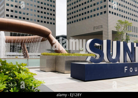 La fontana della ricchezza e della più grande fontana del mondo, si trova a Suntec City, Singapore. Foto Stock