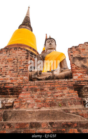 Ayutthaya ,Thailand-June 27, 2013: a piedi attorno a Wat Yai Chai Mong Kol Foto Stock