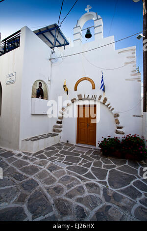 Greco chiesa Orthadox a Naoussa a Paros, Grecia. Foto Stock