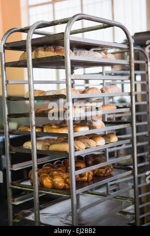 Edificio Catering con ripiano del pane caldo Foto Stock