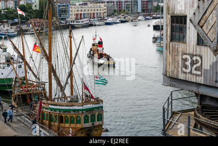 Attività su Bristol's Floating Harbour Foto Stock