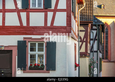 Tipiche case a graticcio in Eltville Hesse, Germania Foto Stock