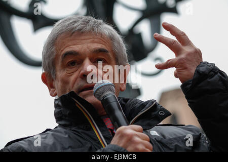 Torino, Italia. 20 Mar, 2015. Il presidente della Regione Piemonte Sergio Chiamparino al 'Marco contro le mafie'. © Elena Aquila/Pacific Press/Alamy Live News Foto Stock