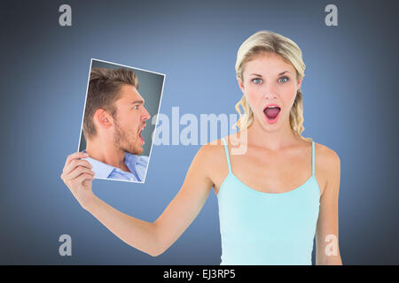 Immagine composita di angry man looking a pagina Foto Stock