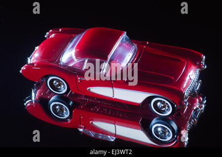 Toy corvette in studio di impostazione Foto Stock