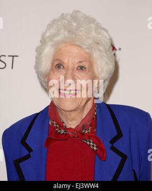 Celebrità frequentare 2014 PaleyFest caduta Flashback: i fatti della vita il trentacinquesimo anniversario Reunion al Paley Center per supporti con: Charlotte Rae dove: Los Angeles, California, Stati Uniti quando: 15 Set 2014 Foto Stock