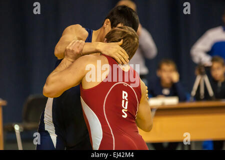 ORENBURG, regione di Orenburg, Russia, 30 ottobre, 2014 anno. All-Russia torneo di wrestling per i premi del Governatore di oren Foto Stock