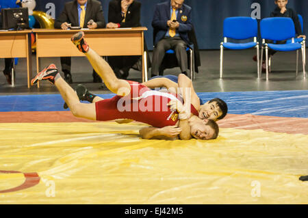 ORENBURG, regione di Orenburg, Russia, 30 ottobre, 2014 anno. All-Russia torneo di wrestling per i premi del Governatore di oren Foto Stock