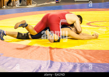 ORENBURG, regione di Orenburg, Russia, 30 ottobre, 2014 anno. All-Russia torneo di wrestling per i premi del Governatore di oren Foto Stock