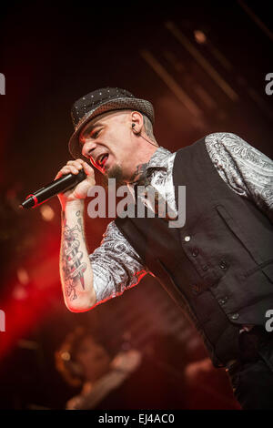 J-Ax suona dal vivo all'Alcatraz Milano Italia © Roberto Finizio/Alamy Live News Foto Stock