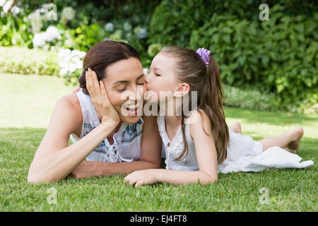Madre e figlia di trascorrere del tempo Foto Stock