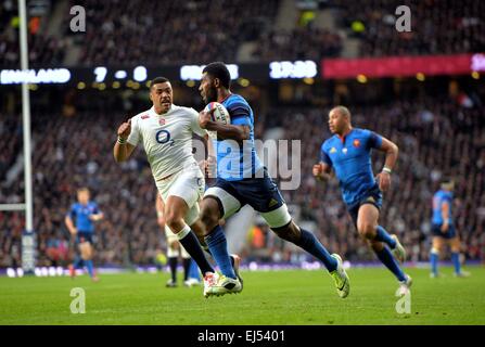 Twickenham, Londra UK. Xxi Mar, 2015. 6 Nazioni di Rugby internazionale. Tra Inghilterra e Francia. Provare segnati da Noa Nakaitaci (fra) Credito: Azione Sport Plus/Alamy Live News Foto Stock