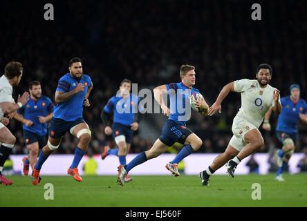 Twickenham, Londra UK. Xxi Mar, 2015. 6 Nazioni di Rugby internazionale. Tra Inghilterra e Francia. Rory Kockott (fra) si rompe in campo aperto Credito: Azione Sport Plus/Alamy Live News Foto Stock