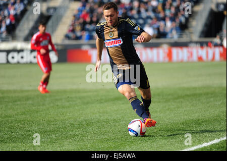 Chester, Pennsylvania, USA. Xxi Mar, 2015. Unione di Philadelphia, ANDREW WENGER, (11), spinge la sfera verso il basso il passo contro FC Dallas FC Dallas battere l'Unione 2-0 in PPL Park di Chester Pa © Ricky Fitchett/ZUMA filo/Alamy Live News Foto Stock