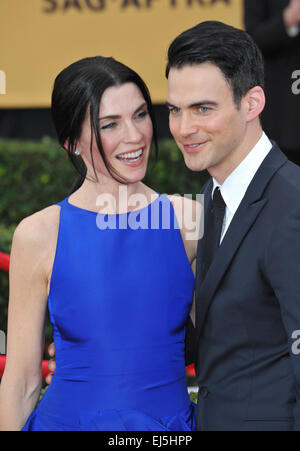 LOS ANGELES, CA - Gennaio 25, 2015: Julianna Margulies & marito Keith Lieberthal al 2015 Screen Actors Guild Awards presso lo Shrine Auditorium. Foto Stock