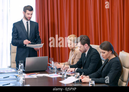 Business meeting nella sala conferenze Foto Stock