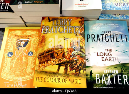 Libri di Terry Pratchett in London bookshop Foto Stock