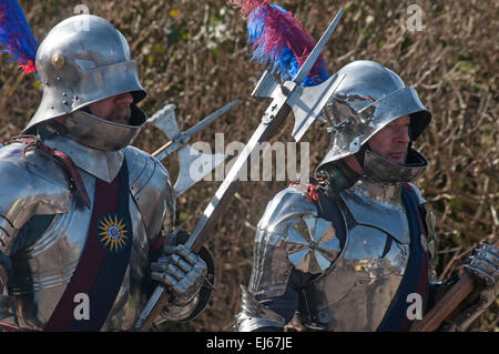 Leicester, Regno Unito. 22 Mar, 2015. Reinterment corteo per re Richard III sul percorso a Leicester Cattedrale. Credito: SCFotos - Stuart Crump Visuals Alamy/Live News Foto Stock