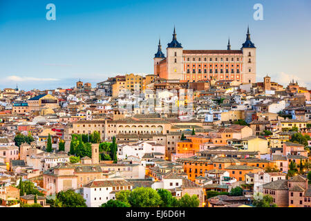 Toledo, Spagna città vecchia cityscape all'Alcazar. Foto Stock